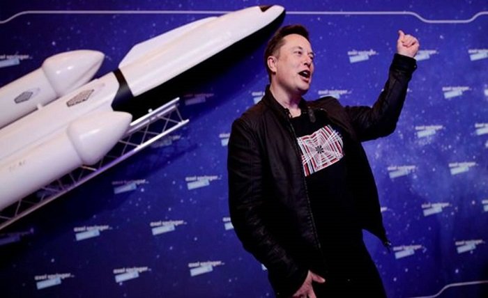 political leaders invited elon musk to set up tesla plants in their states